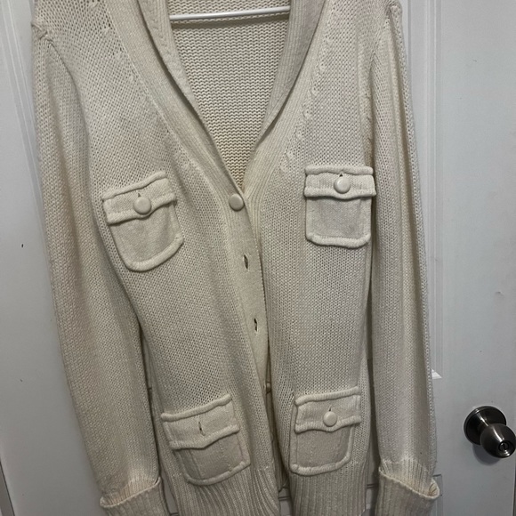 Gently used Cato Sweater in size L - Picture 2 of 13